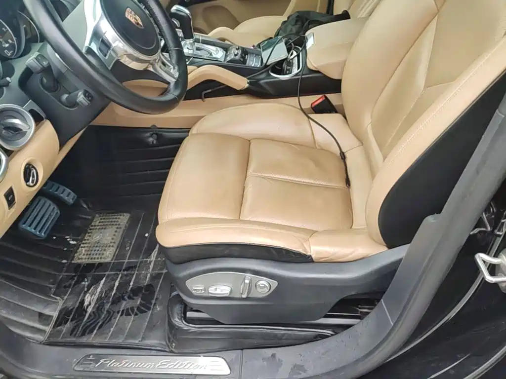 Porsche Cayenne — миниатюра 15