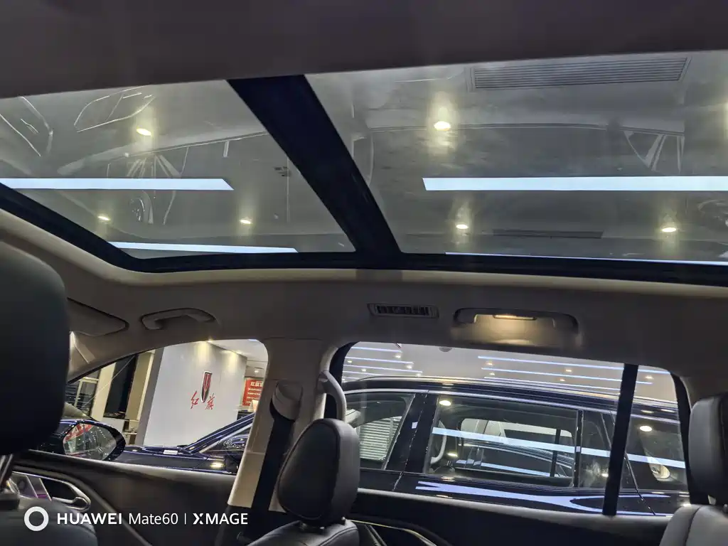 Hongqi Hongqi HS7 PHEV — миниатюра 12