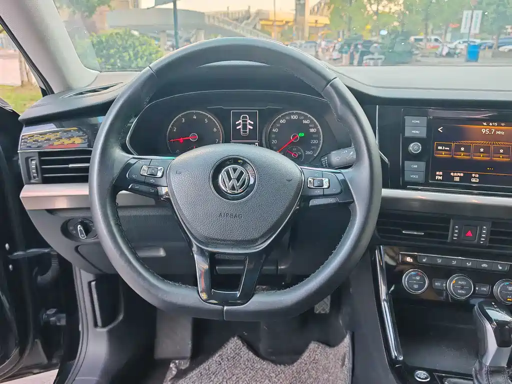 Volkswagen Passat — миниатюра 14