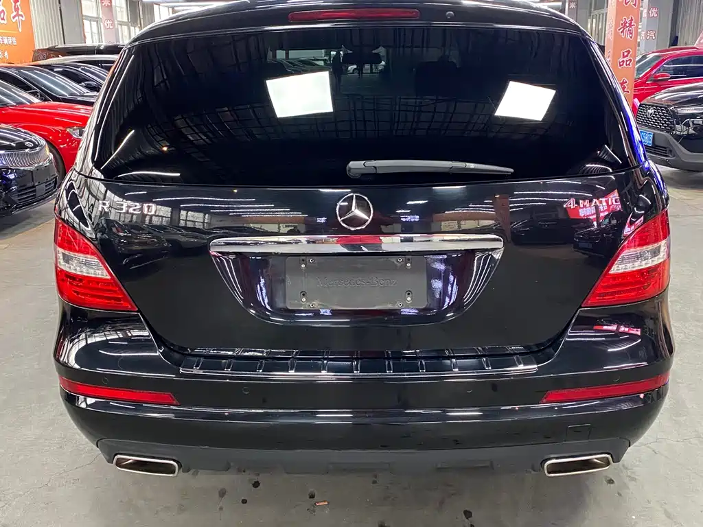 Mercedes-Benz R 2017 R 320 4MATIC