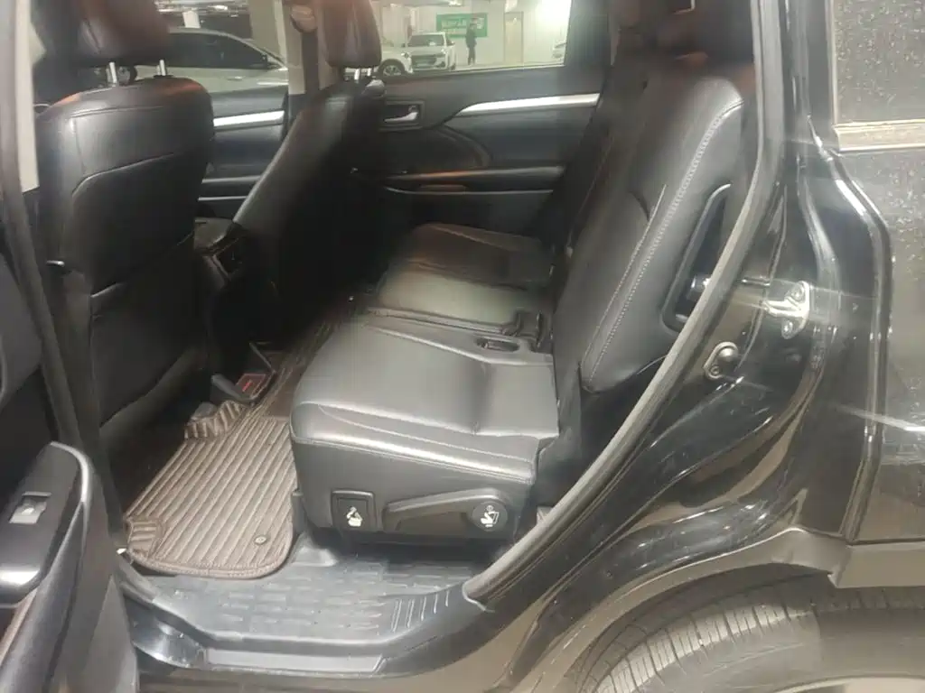 Toyota Highlander — миниатюра 13