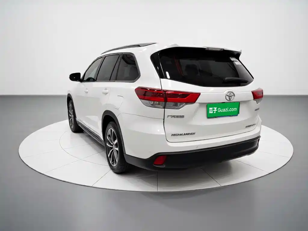Toyota Highlander — миниатюра 4