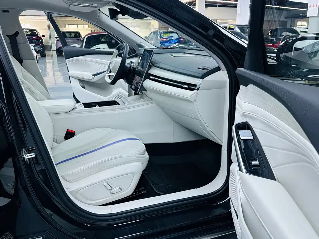 GEELY AUTOMOBILE XINGRUI