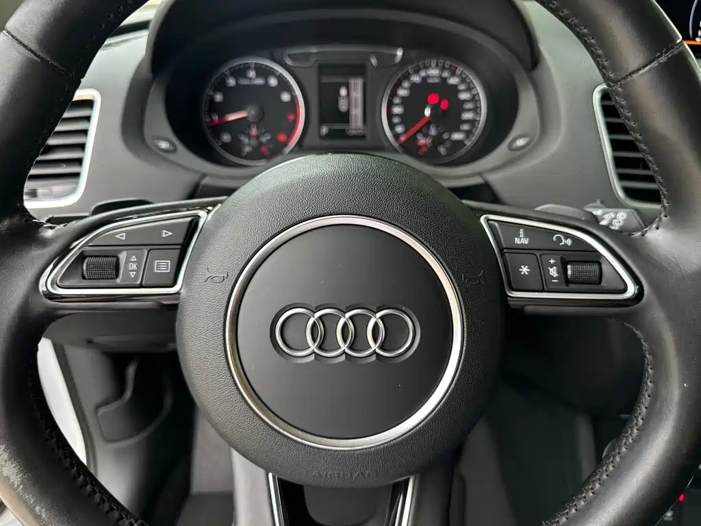 Audi Q3 — миниатюра 8