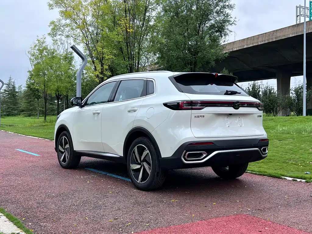 Changan CS55PLUS PHEV — миниатюра 9