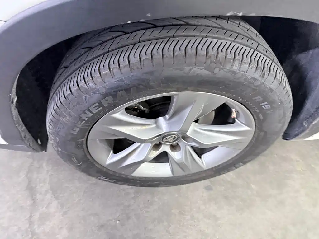 Toyota Highlander — миниатюра 5