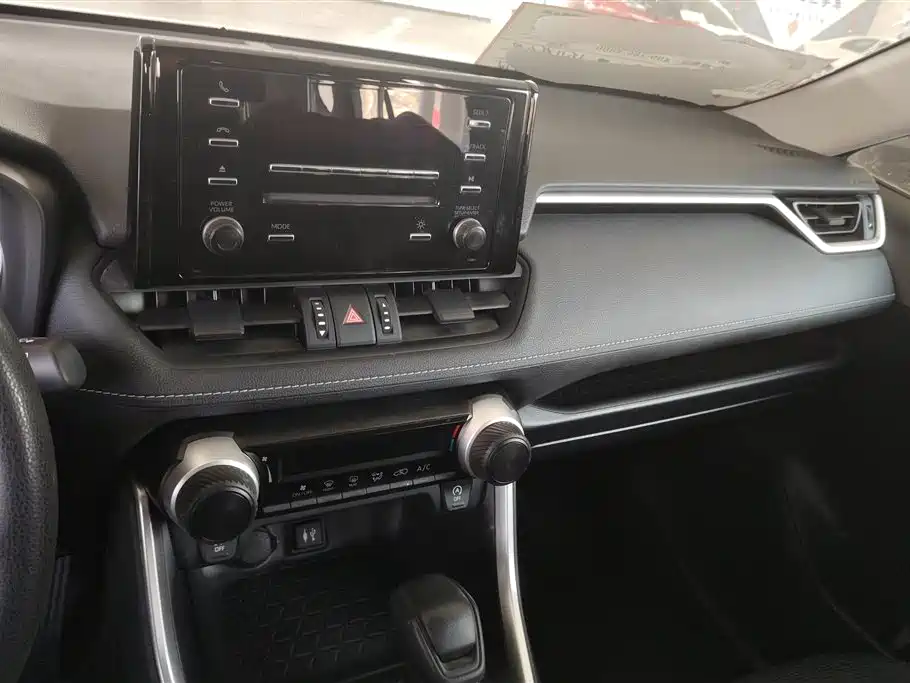 TOYOTA RAV4 RONGFANG