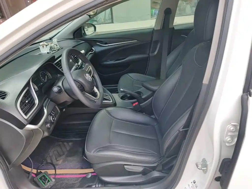 Buick Excelle — миниатюра 15