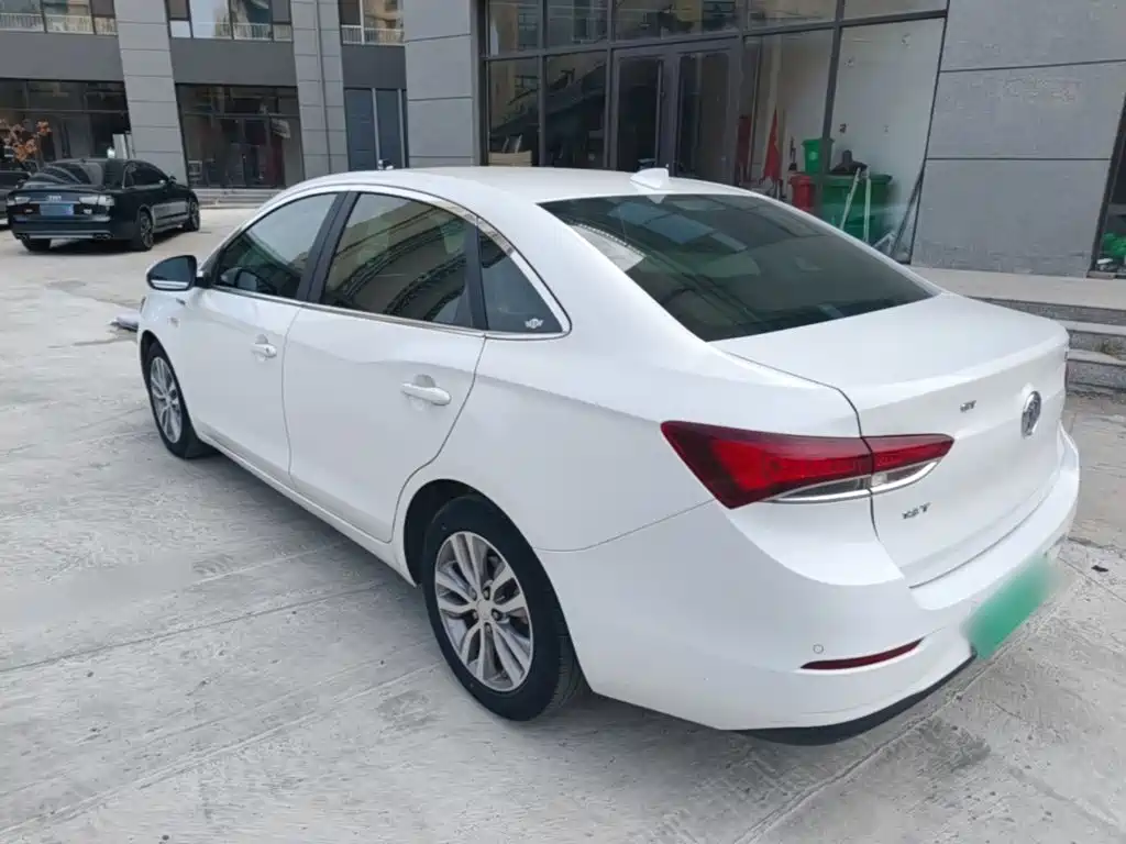 Buick Excelle — миниатюра 5