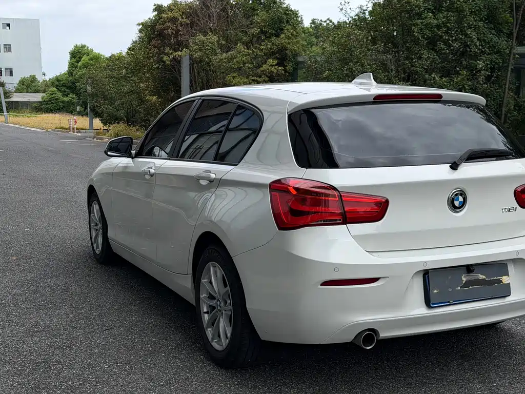 BMW 1 Series (Import) — миниатюра 5