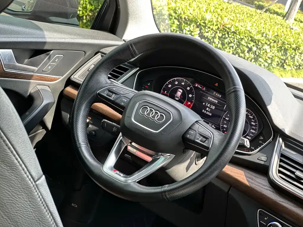 Audi Q5L — миниатюра 13