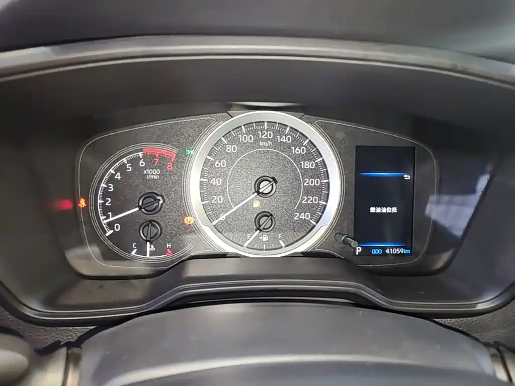 Toyota Corolla — миниатюра 12