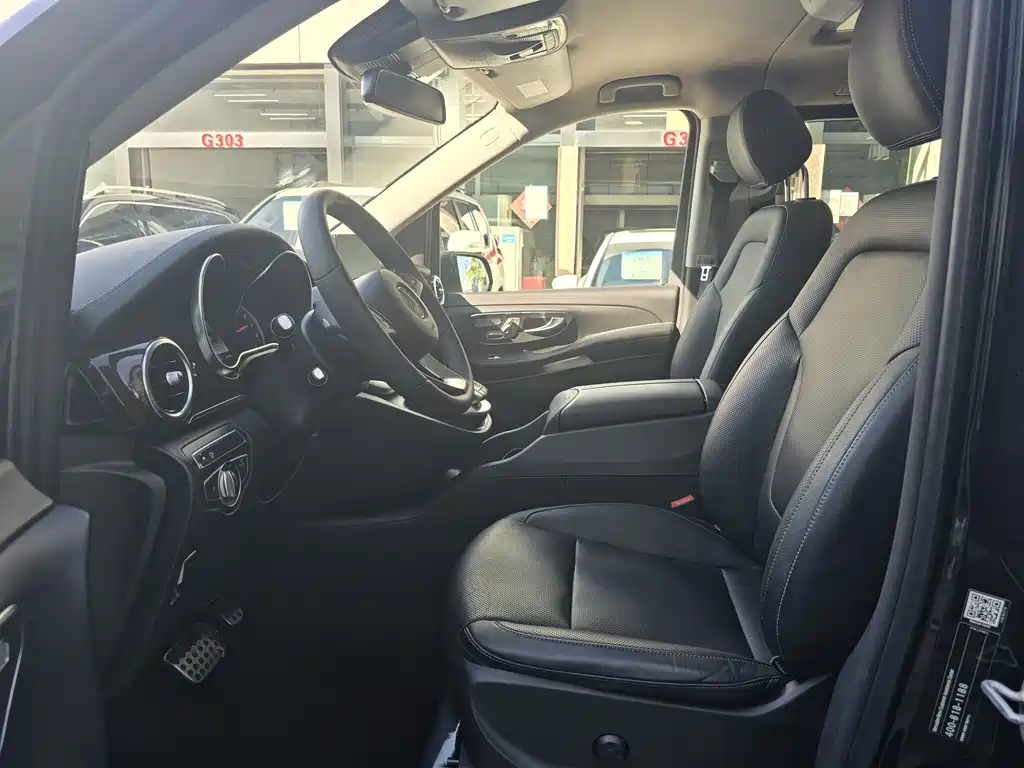 Mercedes-Benz V-Class — миниатюра 8