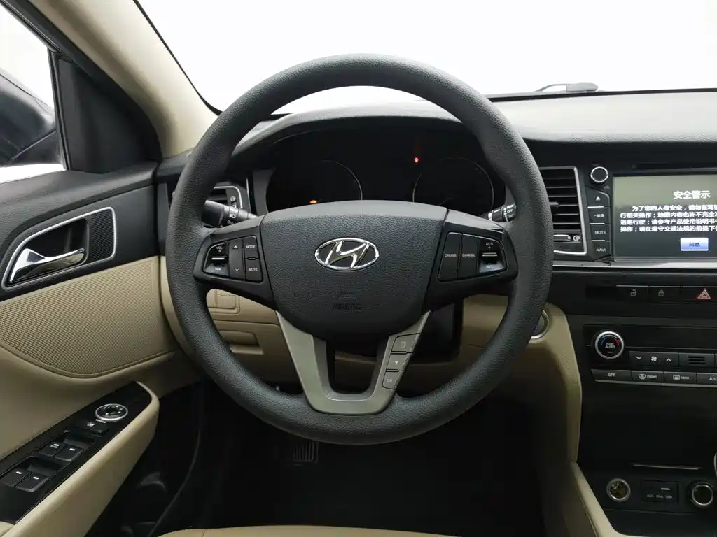 Hyundai Mistra — миниатюра 11