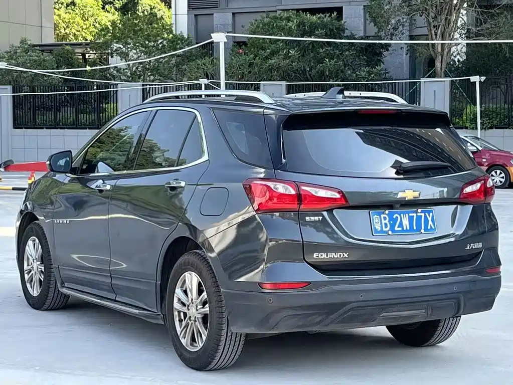 Chevrolet Equinox — миниатюра 12