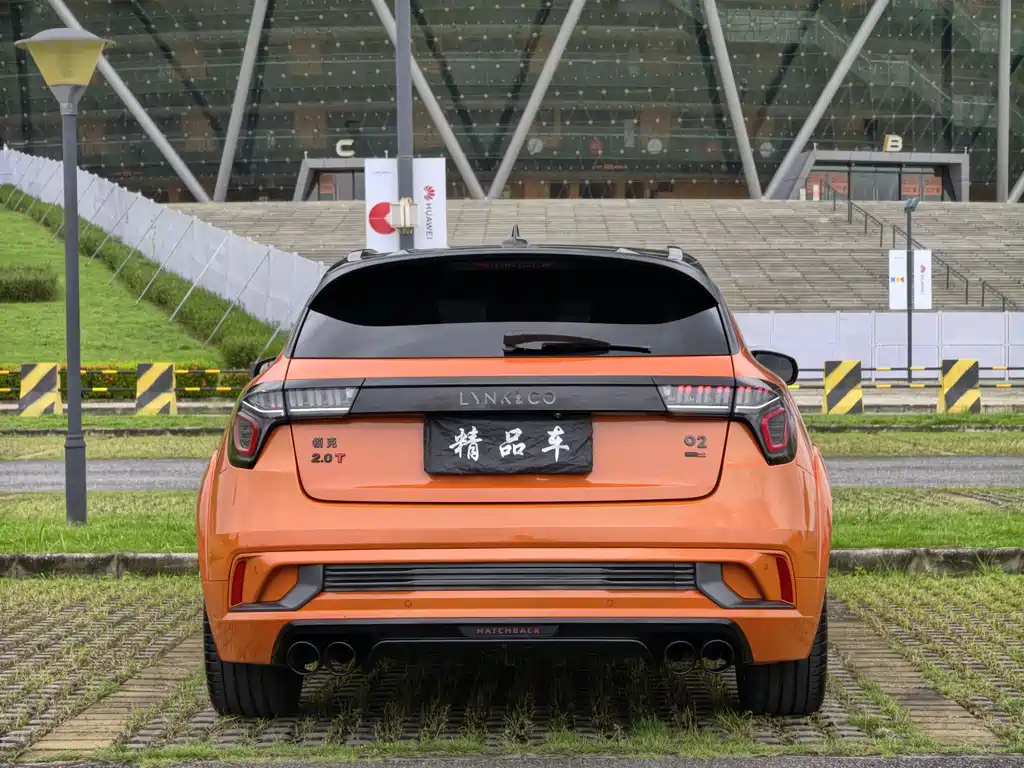 Lynk & Co 02 Hatchback 2021 2.0TD Halo