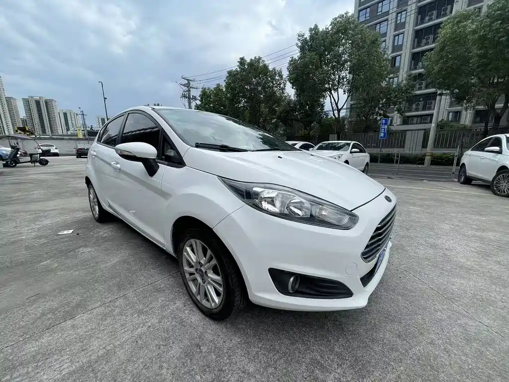 Ford Fiesta — миниатюра 7