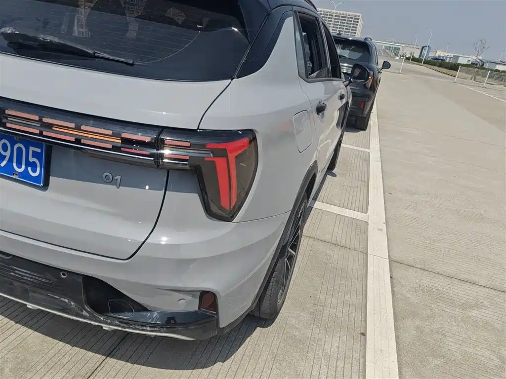 Lynk & Co 01 - фото 24