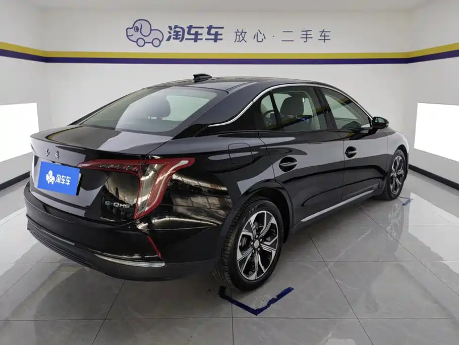 Hongqi Hongqi E-QM5 — миниатюра 3