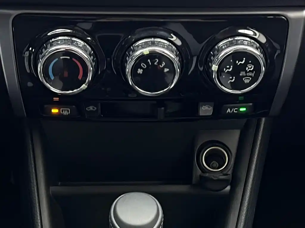 TOYOTA YARIS L ZHIXUAN