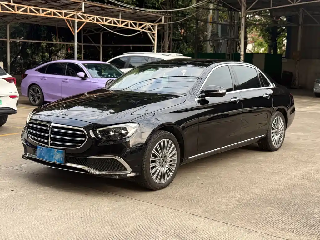 Mercedes-Benz E-Class 2022
