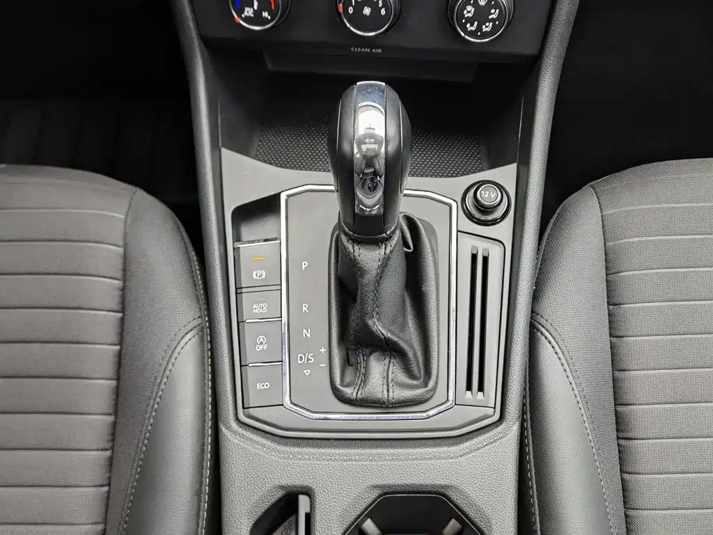 Volkswagen Lavida — миниатюра 13