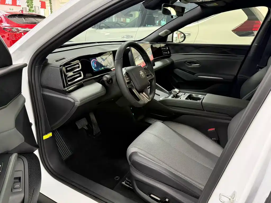 BYD Qin L — миниатюра 4