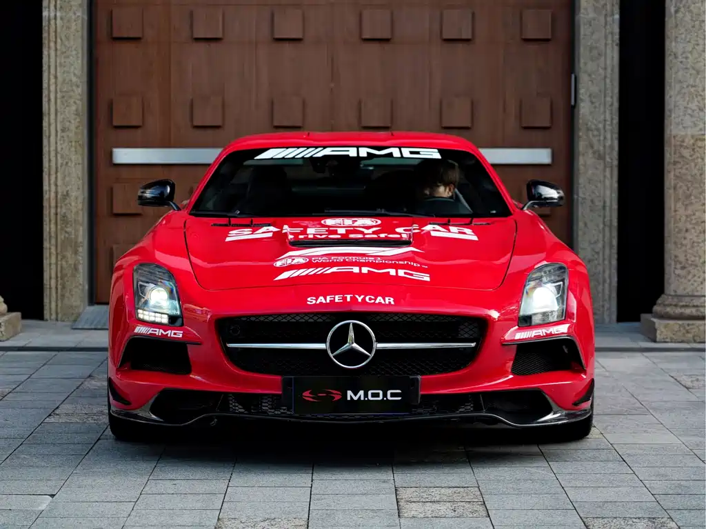 Mercedes-Benz SLS AMG — миниатюра 3