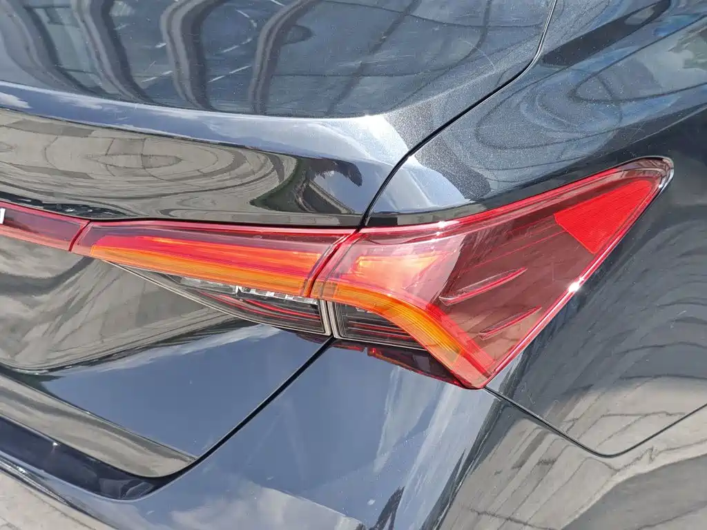 Toyota Avalon — миниатюра 14