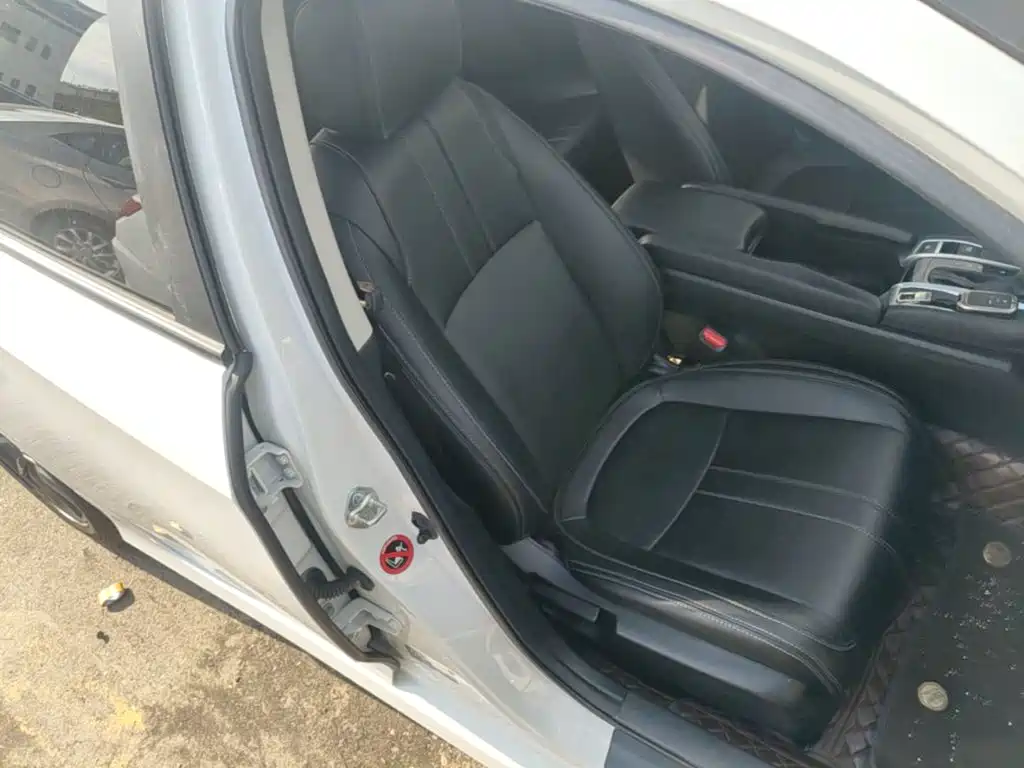 Honda Civic — миниатюра 25