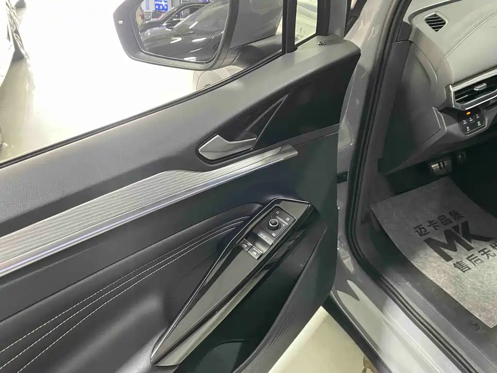 Volkswagen ID.4 Crozz — миниатюра 5