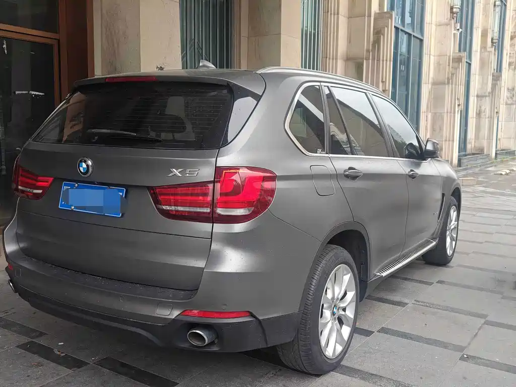 BMW X5 (Import) — миниатюра 3