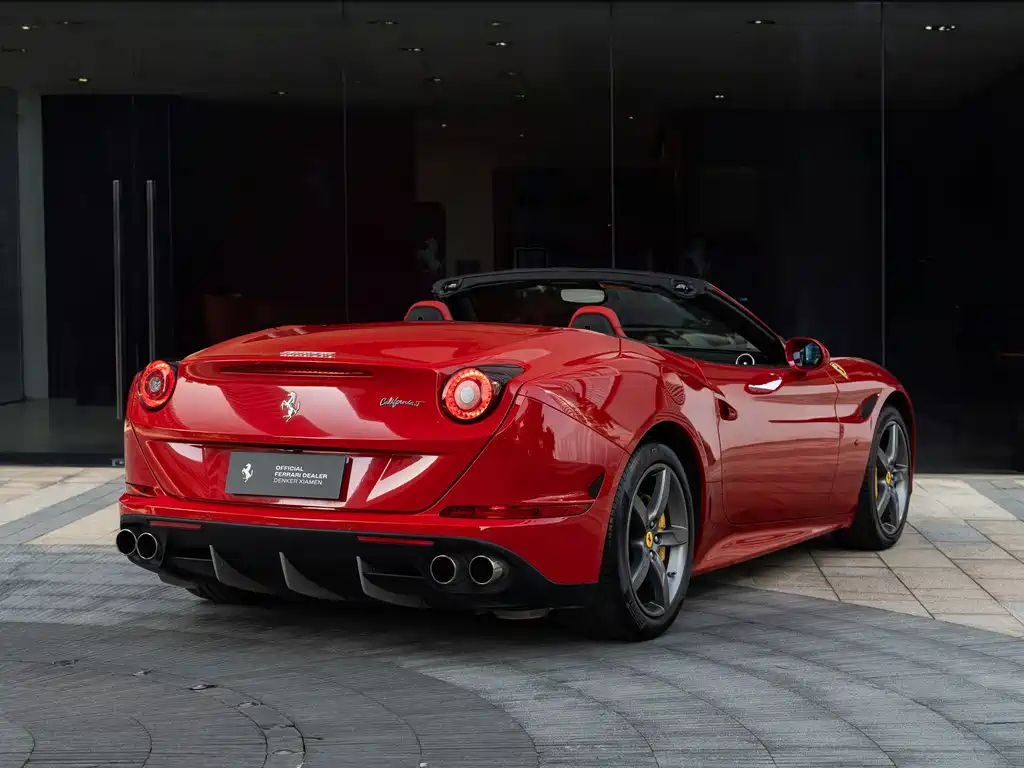 Ferrari California T — миниатюра 8