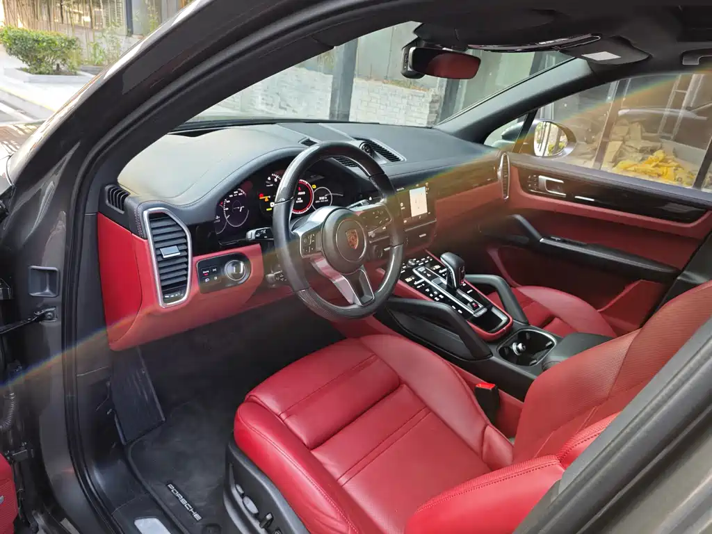 PORSCHE CAYENNE NEW ENERGY