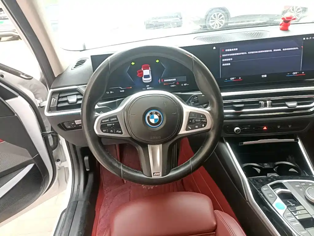 BMW i3 — миниатюра 11
