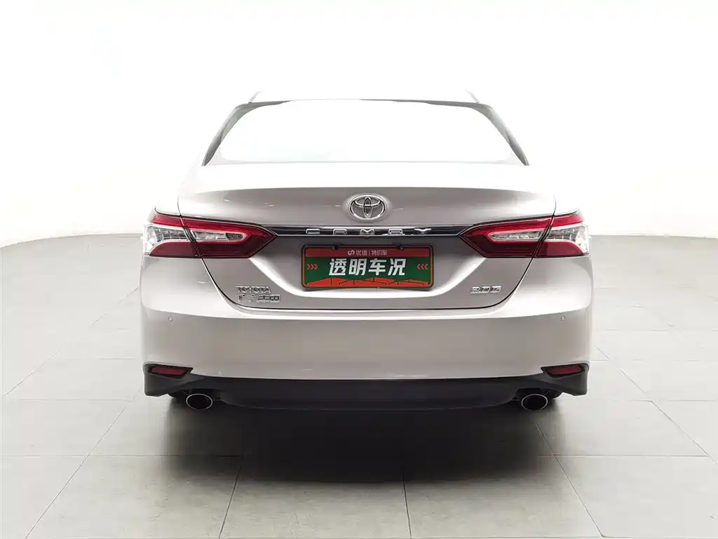 TOYOTA CAMRY