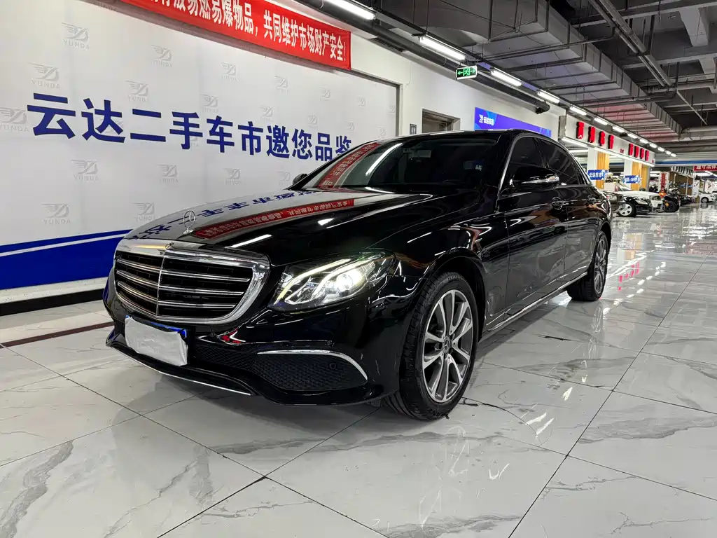 Mercedes-Benz E-Class — миниатюра 2