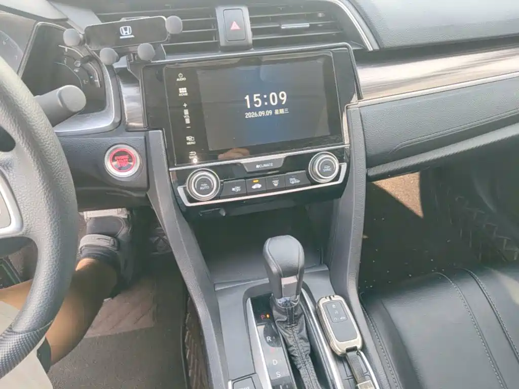 Honda Civic — миниатюра 13