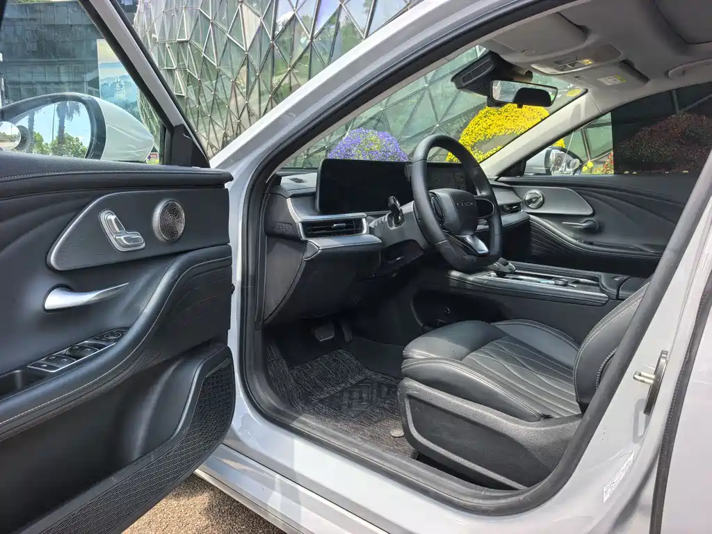 Chery Arrizo 8 8 2024 1.6T DCT