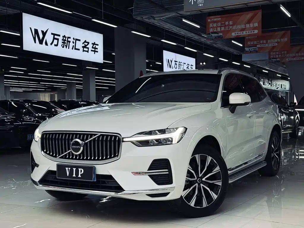 Volvo XC60 2023 B5 4WD Smart Vision Sport Edition