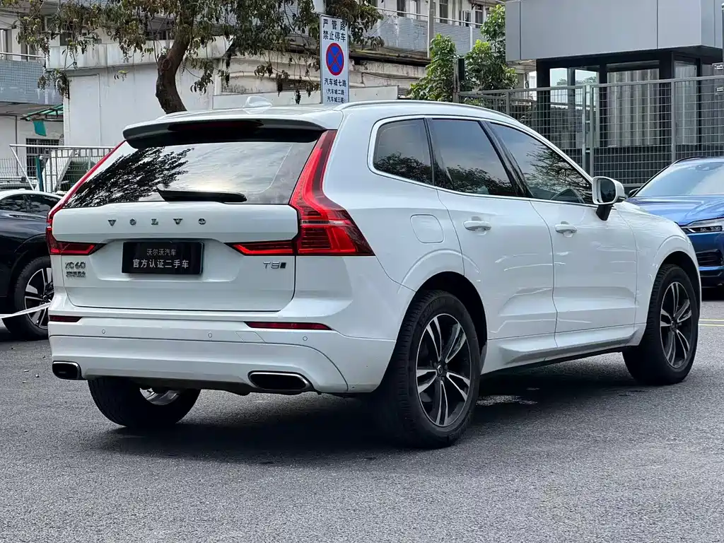 Volvo XC60 — миниатюра 9