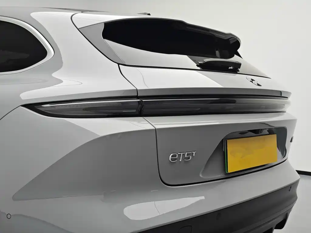 NIO NIO ET5T