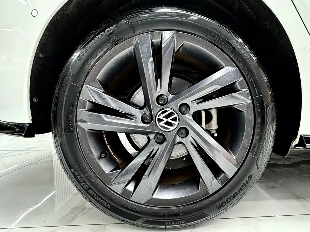 Volkswagen Golf — миниатюра 20