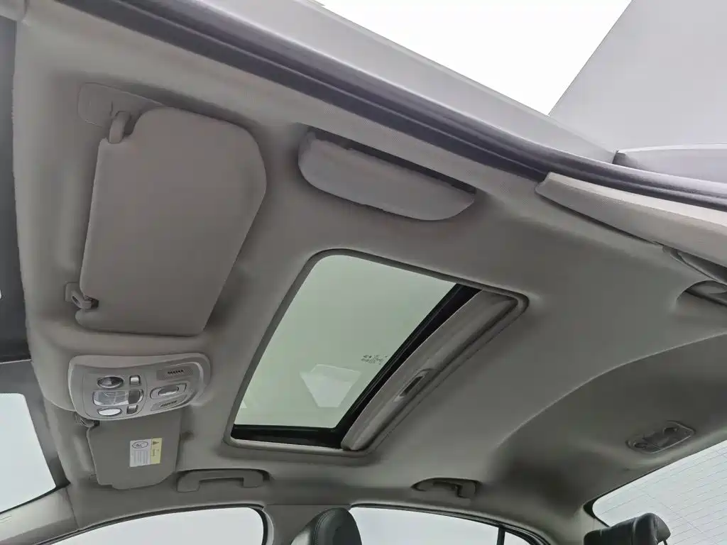Citroen C4L — миниатюра 14