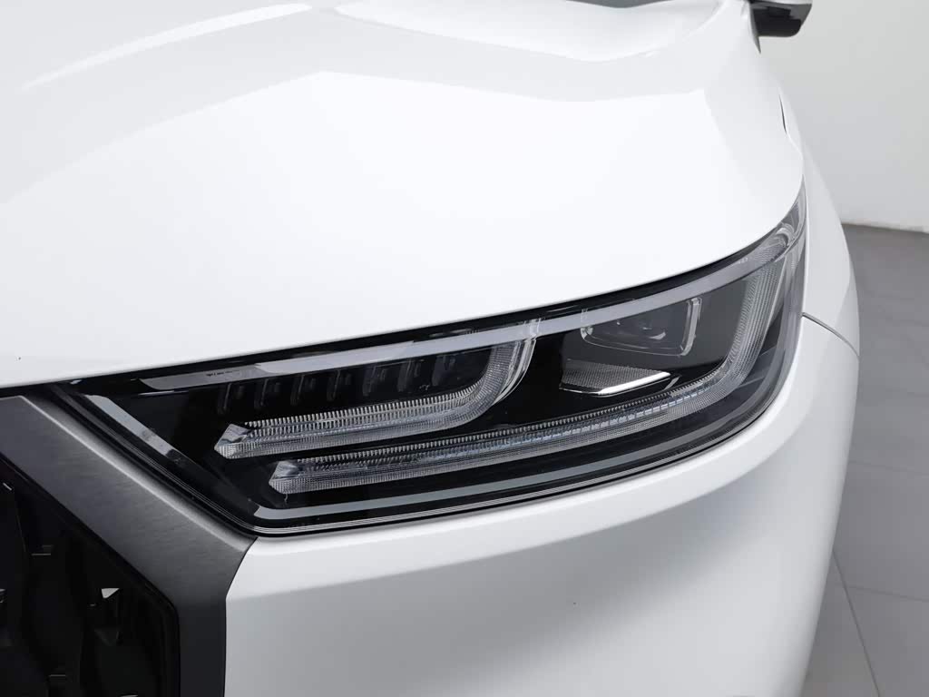 CHERY Tiggo 8 1.5 л 2025 г. Белый, пробег 14500 км