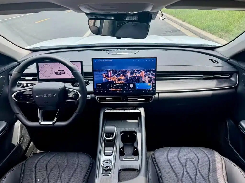 Chery Arrizo 8 PRO — миниатюра 6
