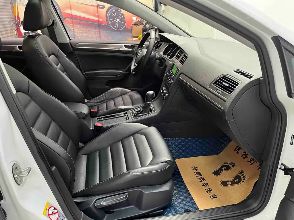 Volkswagen Golf — миниатюра 12