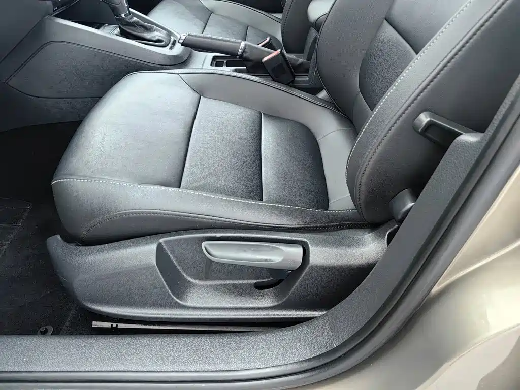 Volkswagen Sagitar — миниатюра 20