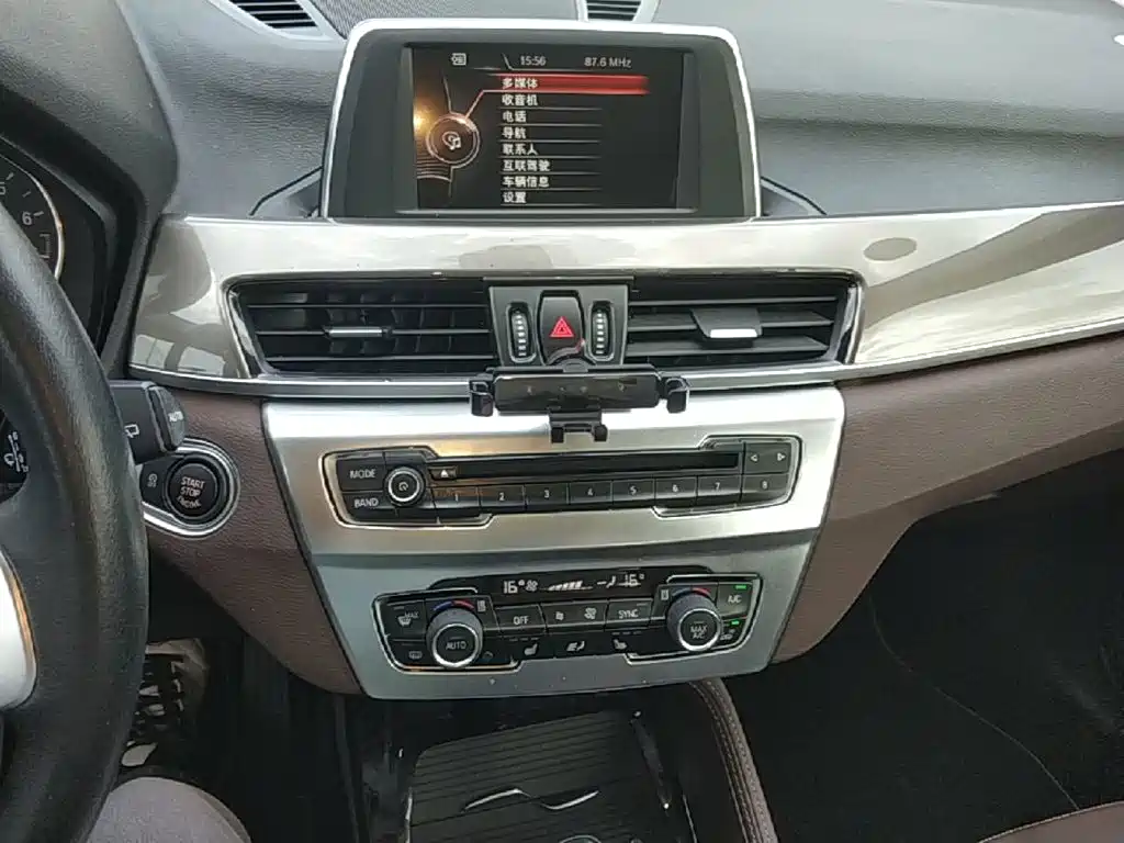 BMW X1 — миниатюра 13