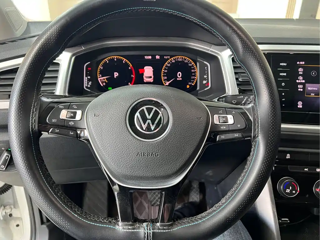 Volkswagen T-Roc 280TSI DSG 2WD Elite PLUS, фото 9